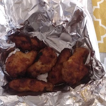 Lenzini's Pizza - wings. Ate 6 and left the other 6 for you!:-) - Pizza Near Me - North Hollywood, California Lenzini's Pizza - wings. Ate 6 and left the other 6 for you!:-) - Pizza Near Me - North Hollywood, California
