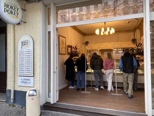 Eispatisserie Hokey Pokey by null