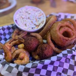 Pop's Raw Bar & Restaurant - Fried Shrimp, Onions Rings