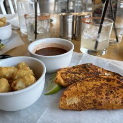 Taqueria Tsunami - Birria tacos