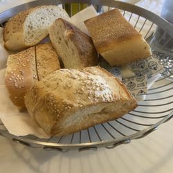 Sal's Pizza & Pasta - Warm bread and butter
