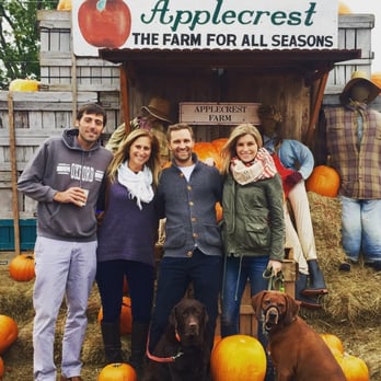 Applecrest Farm Orchards - Fruits & Veggies Near Me - Hampton Falls, New Hampshire