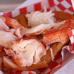 Hot Lobsta Rolls