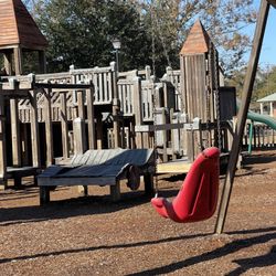 Garrett Park - Kids Park With Swing