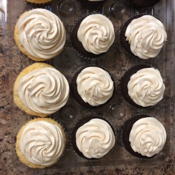 Chandelier Bakery - $70 plain cupcakes anyone ? - Bakeries Near Me - Vancouver, Washington Chandelier Bakery - $70 plain cupcakes anyone ? - Bakeries Near Me - Vancouver, Washington