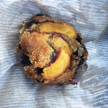Rosie - Peach blueberry muffin - wow!! - American Near Me - New Canaan, Connecticut Rosie - Peach blueberry muffin - wow!! - American Near Me - New Canaan, Connecticut