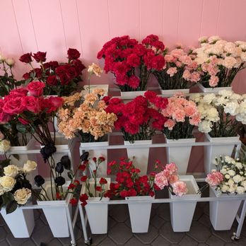 Pinkquet - Roses - Florists Near Me - Long Beach, California Pinkquet - Roses - Florists Near Me - Long Beach, California