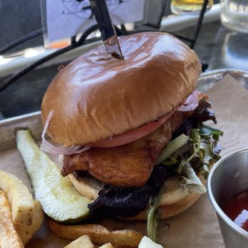 Idyllwild Brewpub - Fish sando - Brewpubs Near Me - Idyllwild, California