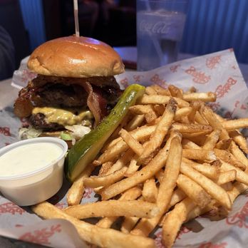 Bubba's 33 - Grind  house burger - Bars Near Me - Buford, Georgia