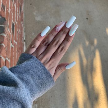 Dazzle Nails & Spa - Nail Salons Near Me - Houston, Texas