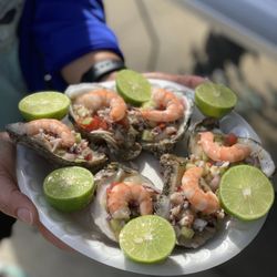 El Aventurero - I'd choose these over any oysters I've had in Monterey any day.