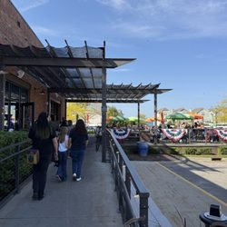 Lake Street Pub - Entrance, excellent outdoor patio that's big dog friendly!!