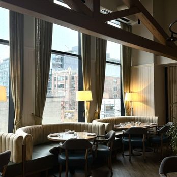 The Dorset - Upper level lounge - British Near Me - Toronto, Ontario