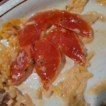 El Mariachi - Tomato ends, not good eats.total of 6 on my plate. - Mexican Near Me - Lovingston, Virginia