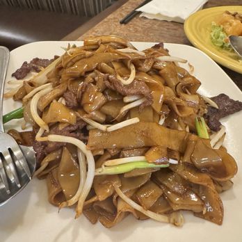 Tenglong Chinese Restaurant - Beef Chow Fun - Chinese Near Me - San Francisco, California Tenglong Chinese Restaurant - Beef Chow Fun - Chinese Near Me - San Francisco, California