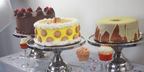 Pass The Cake Please Logo