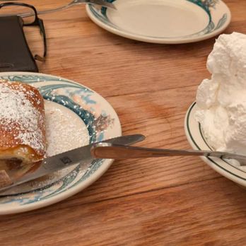 Peter Luger - Strudel with a mountain of tasty schlag (whipped cream) - Steakhouses Near Me - Brooklyn, New York