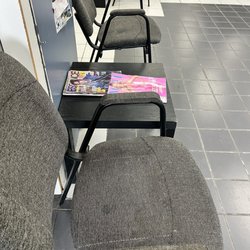 Comfort Coin Laundry - Stained chairs- I didn't even sit down.