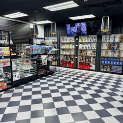 1&9 Vape & Smoke