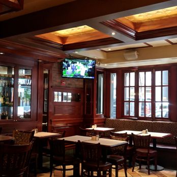 Blackwells Pub And Restaurant - Bar area seating and part of the dining room. - Pubs Near Me - New York, New York Blackwells Pub And Restaurant - Bar area seating and part of the dining room. - Pubs Near Me - New York, New York