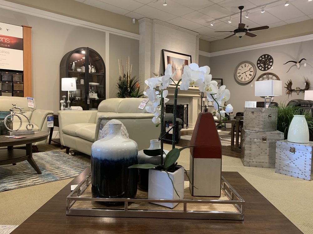 LAZBOY FURNITURE GALLERIES Updated September 2024 530 Progress Ave, Scarborough, Ontario