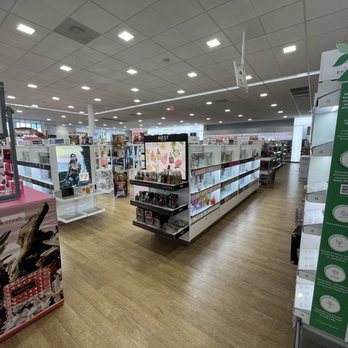 Ulta Beauty - Interior - Hair Salons Near Me - Eagan, Minnesota