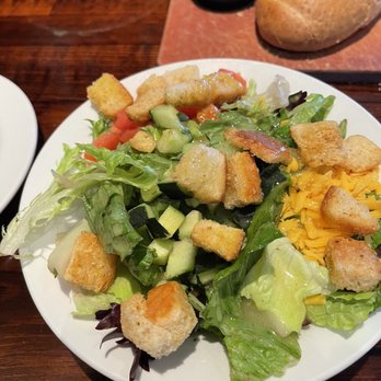 LongHorn Steakhouse - Tossed side Mixed Greens Salad - Steakhouses Near Me - O'Fallon, Missouri LongHorn Steakhouse - Tossed side Mixed Greens Salad - Steakhouses Near Me - O'Fallon, Missouri