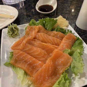 Su Su Sushi - Weird cuts of salmon sashimi - Sushi Bars Near Me - San Diego, California Su Su Sushi - Weird cuts of salmon sashimi - Sushi Bars Near Me - San Diego, California