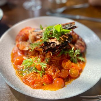 Parole Polanco - ARRABBIATA CAPELLINI WITH TIGER PRAWN - Italian Near Me - México, D.F., DIF Parole Polanco - ARRABBIATA CAPELLINI WITH TIGER PRAWN - Italian Near Me - México, D.F., DIF