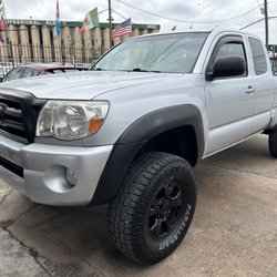 Mariachi Auto Sales - 2009 Toyota Tacoma Disponible hoy mismo!! Visitanos 4635 North Freeway, Houston, Tx 77022 No pedimos tantos requisitos.