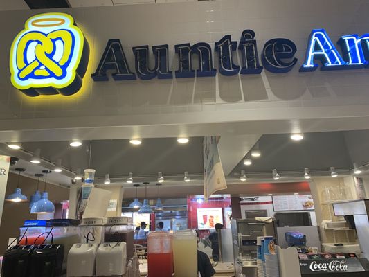 Auntie Anne's by null