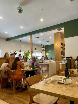 Wingen Bakery & Restaurant by null