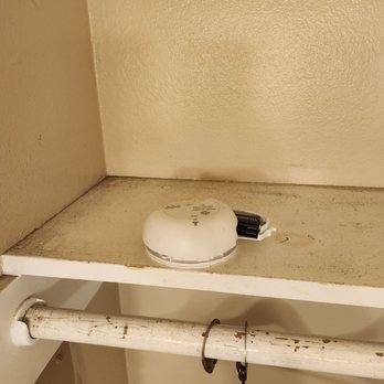 Surf Motel & Gardens - Smoke detector had low battery and kept beeping. - Hotels Near Me - Fort Bragg, California Surf Motel & Gardens - Smoke detector had low battery and kept beeping. - Hotels Near Me - Fort Bragg, California