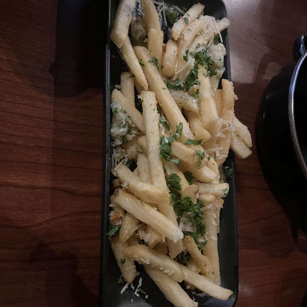 The Hood Eureka - Garlic fries! - Burgers Near Me - Eureka, California The Hood Eureka - Garlic fries! - Burgers Near Me - Eureka, California