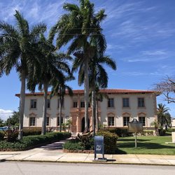 Lake Park Town Hall