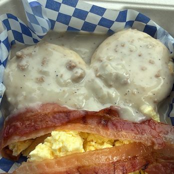Kono's Northshore - Haleiwa - Hawaiian Near Me - Haleiwa, Hawaii