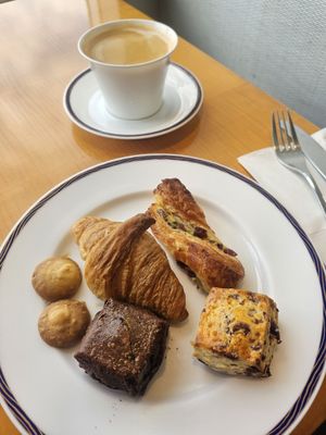 Sheraton Grand Hiroshima Hotel by null