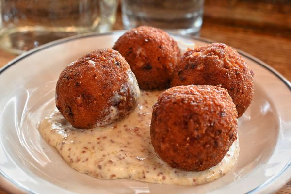 Red Hook Tavern by null