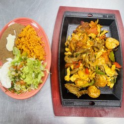 La Luna Mexican Restaurant - La Luna Fajita