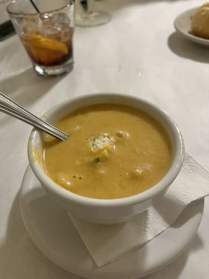 Roberto's River Road Restaurant by null