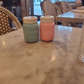 Orange Blossom - Retro shakers - Breakfast & Brunch Near Me - Miami Beach, Florida