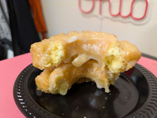 Ronald's Donuts by null