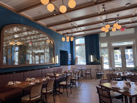 St. Neo's Brasserie by null