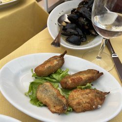 Dau Tinola - Fried stuffed sardines