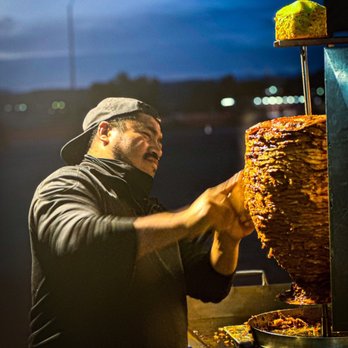 Carnitas El Guero - Pastor cooking station - Mexican Near Me - Indio, California