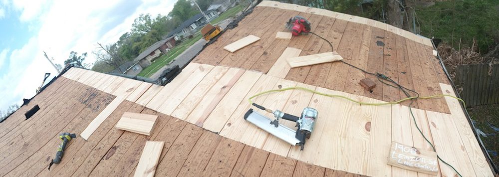 Slide of Juventino Rosas Roofing