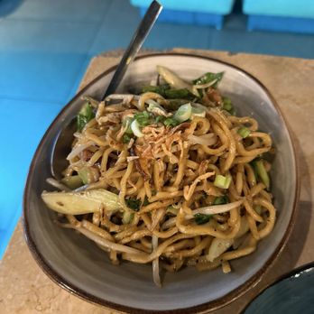 Straits - Santana Row - GARLIC NOODLE - Asian Fusion Near Me - San Jose, California Straits - Santana Row - GARLIC NOODLE - Asian Fusion Near Me - San Jose, California
