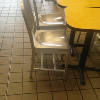 McDonald's - Nice looking chairs...too bad they're sticky and unsanitary...like the rest of the place. - Fast Food Near Me - Benton, Missouri