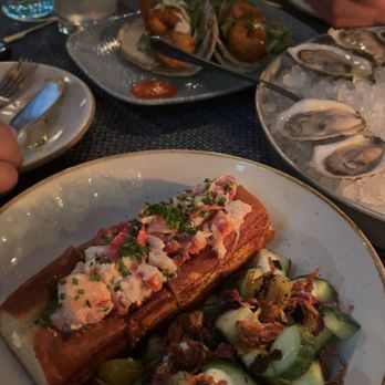 Bar167 - Lobster roll, shrimp tacos, assortment of oysters - Cocktail Bars Near Me - Charleston, South Carolina Bar167 - Lobster roll, shrimp tacos, assortment of oysters - Cocktail Bars Near Me - Charleston, South Carolina