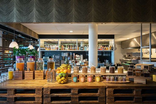 DoubleTree by Hilton Amsterdam - NDSM Wharf by null